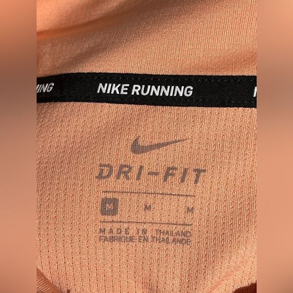 NIKE LONG SLEEVE PULL OVER - Picture 9 of 10